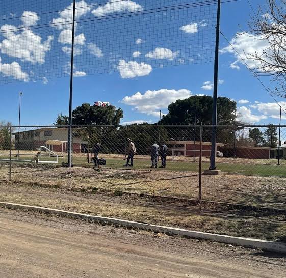 Tragedia en secundaria de Anáhuac: Muere menor de 12 años al caerle portería en la cabeza